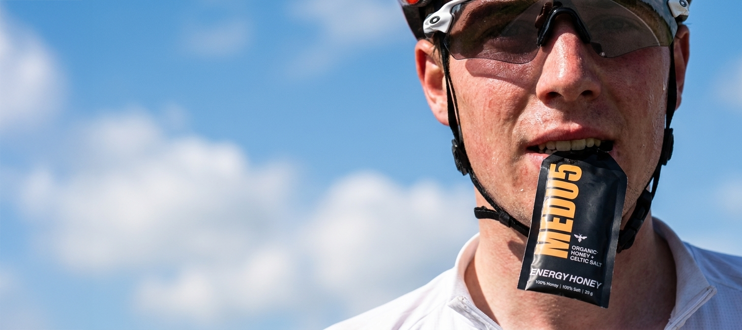 Cyclist with a MEDU5 energy honey gel